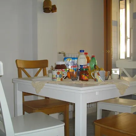 Casa Vacanza Cinecitta *